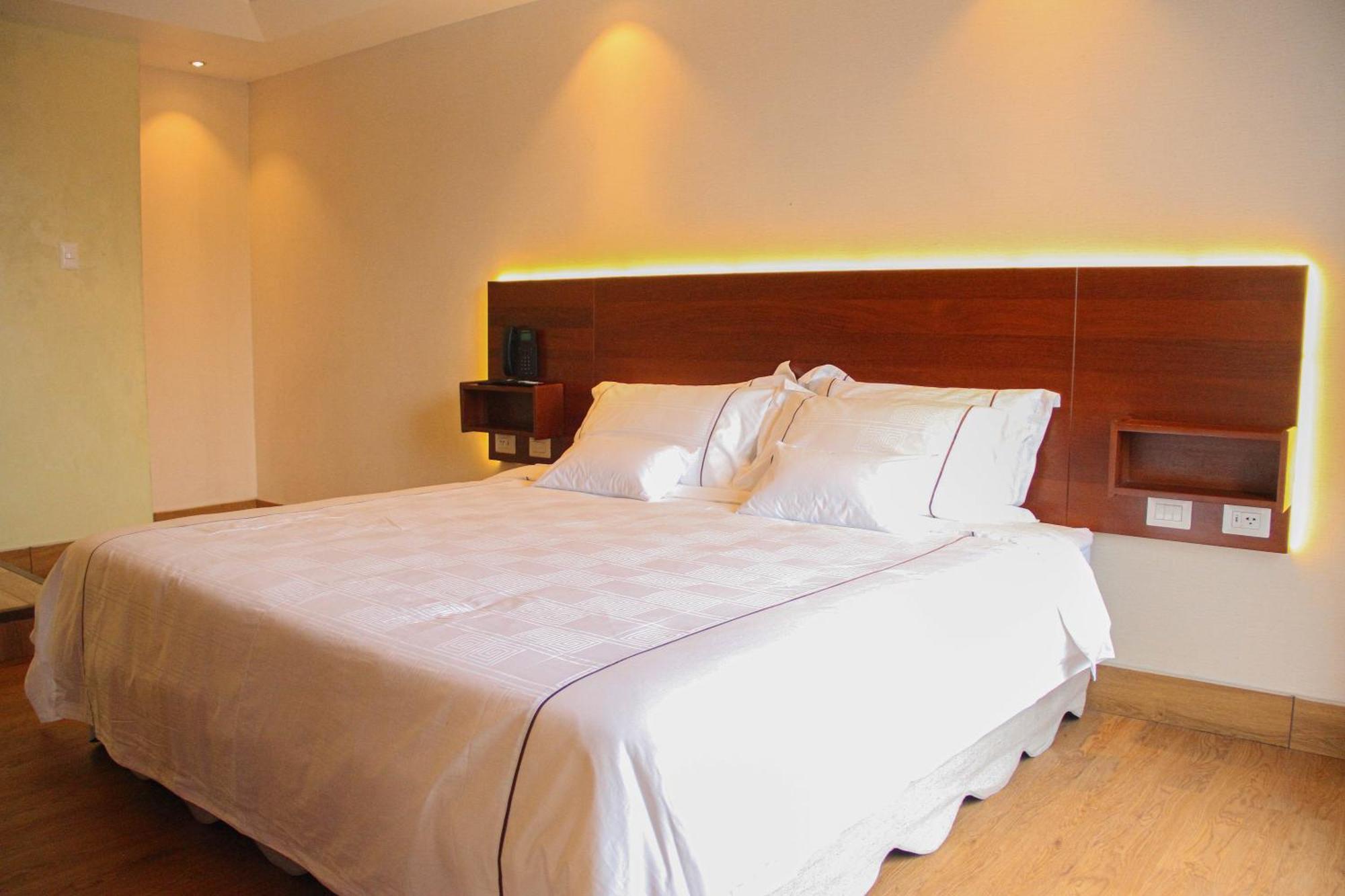 Hotel De Turistas Икитос Экстерьер фото